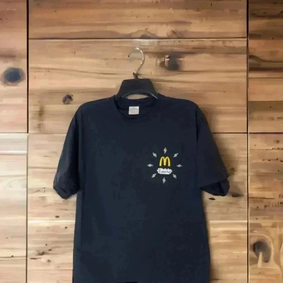 J Balvin Familia McDonald’s Employee T-shirt Latge 100% Authentic. - Picture 2 of 4